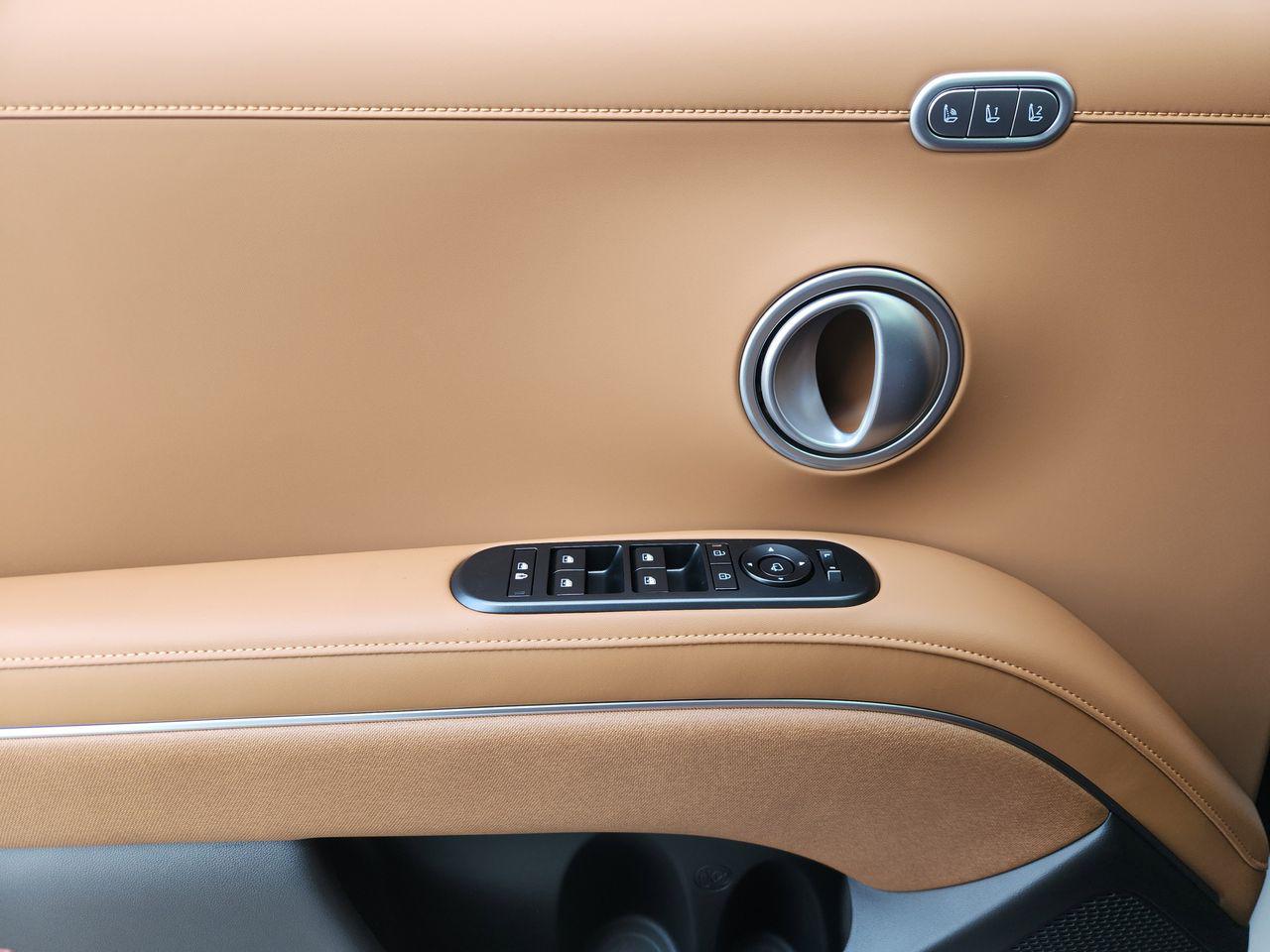 New 2026 WC9 White Hyundai Calligraphy FWD image 22