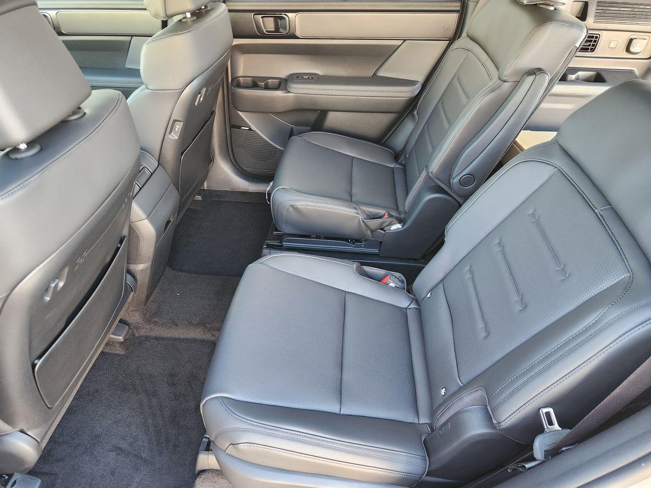 New 2026 R2T Silver Hyundai Calligraphy FWD image 30