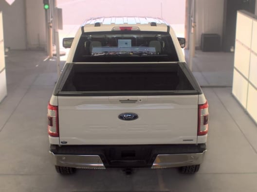 Used 2022 Oxford White Ford Lariat image 6