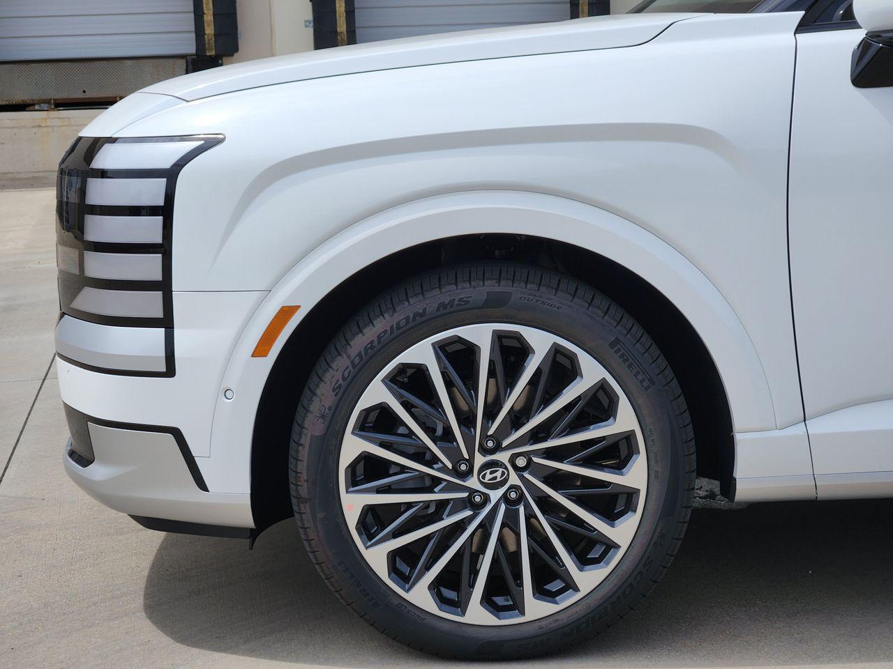 New 2027 Creamy White Pearl Hyundai Calligraphy image 5