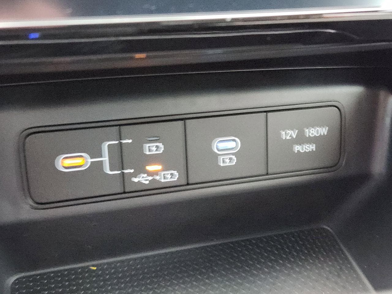 New 2026 SAW White Hyundai SEL FWD image 17