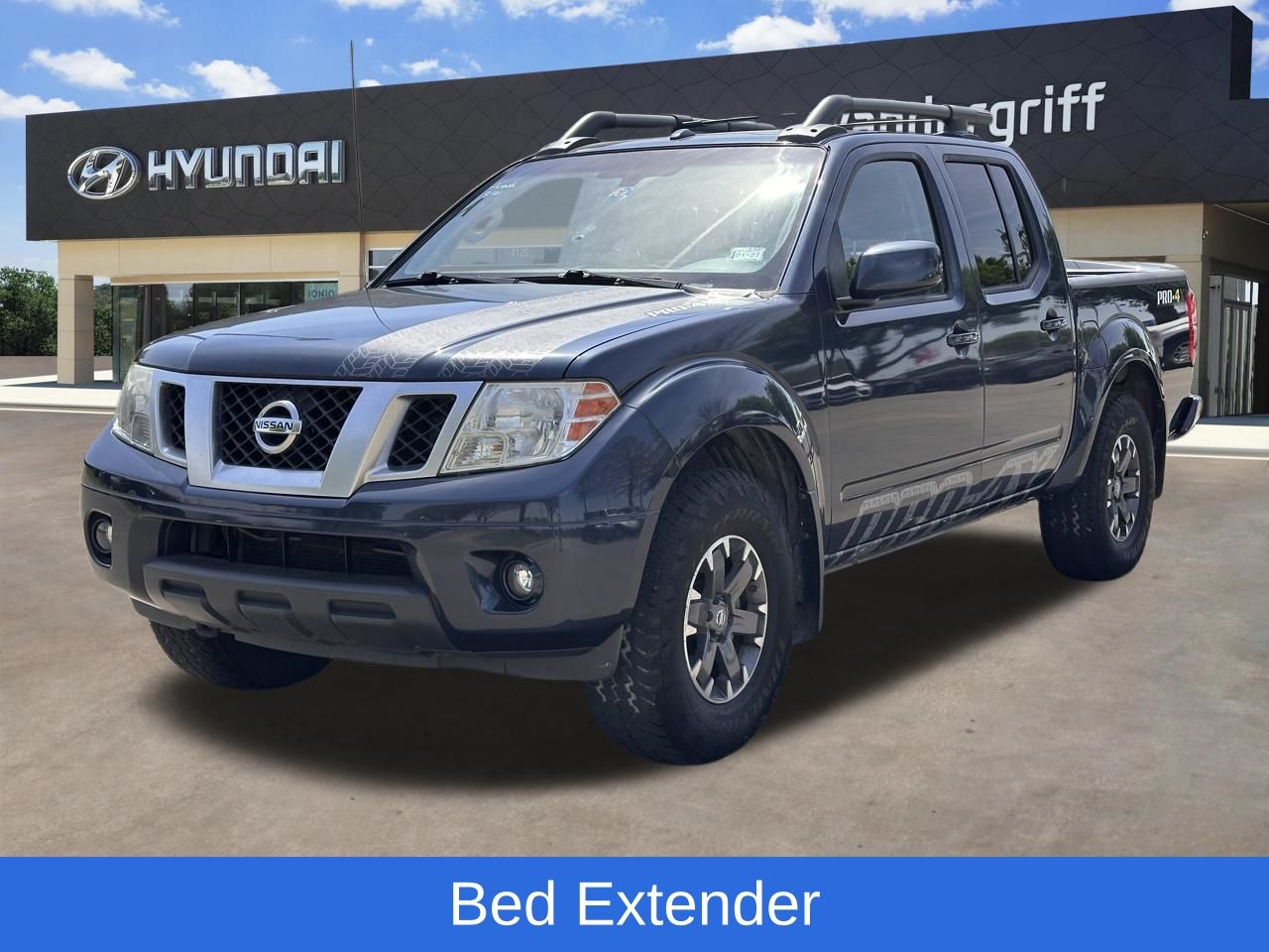 Used 2015 Arctic Blue Nissan PRO-4X image 6