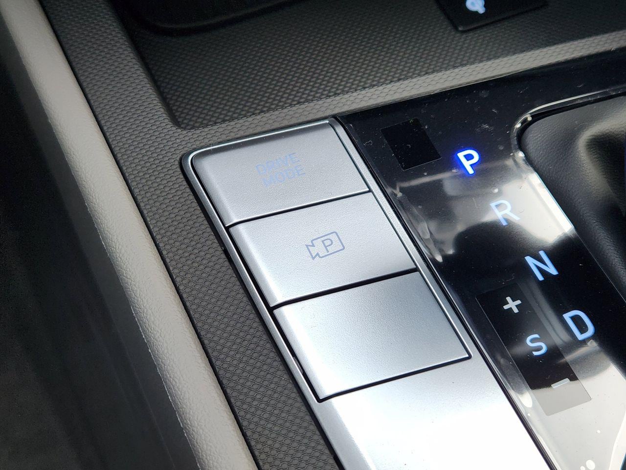 New 2026 A5G Gray Hyundai SEL Sport image 18