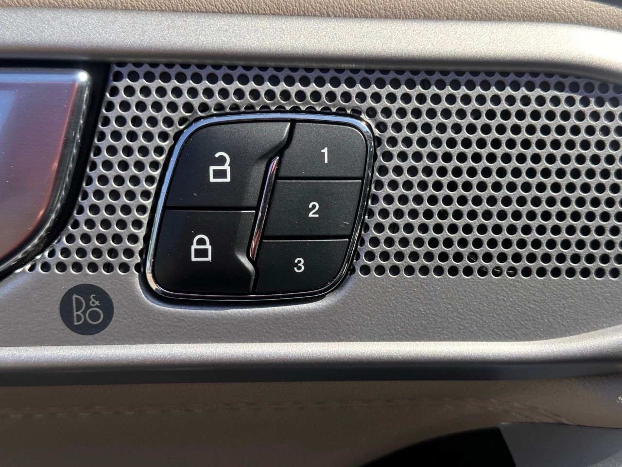 Used 2021 Oxford White Ford Limited image 26