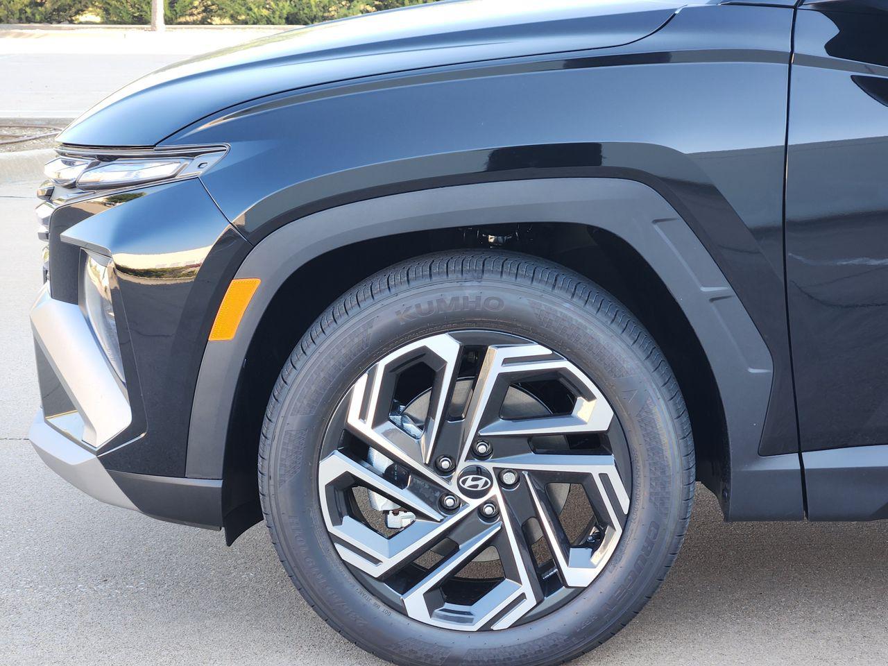 New 2026 Phantom Black Hyundai SEL Plus FWD image 5