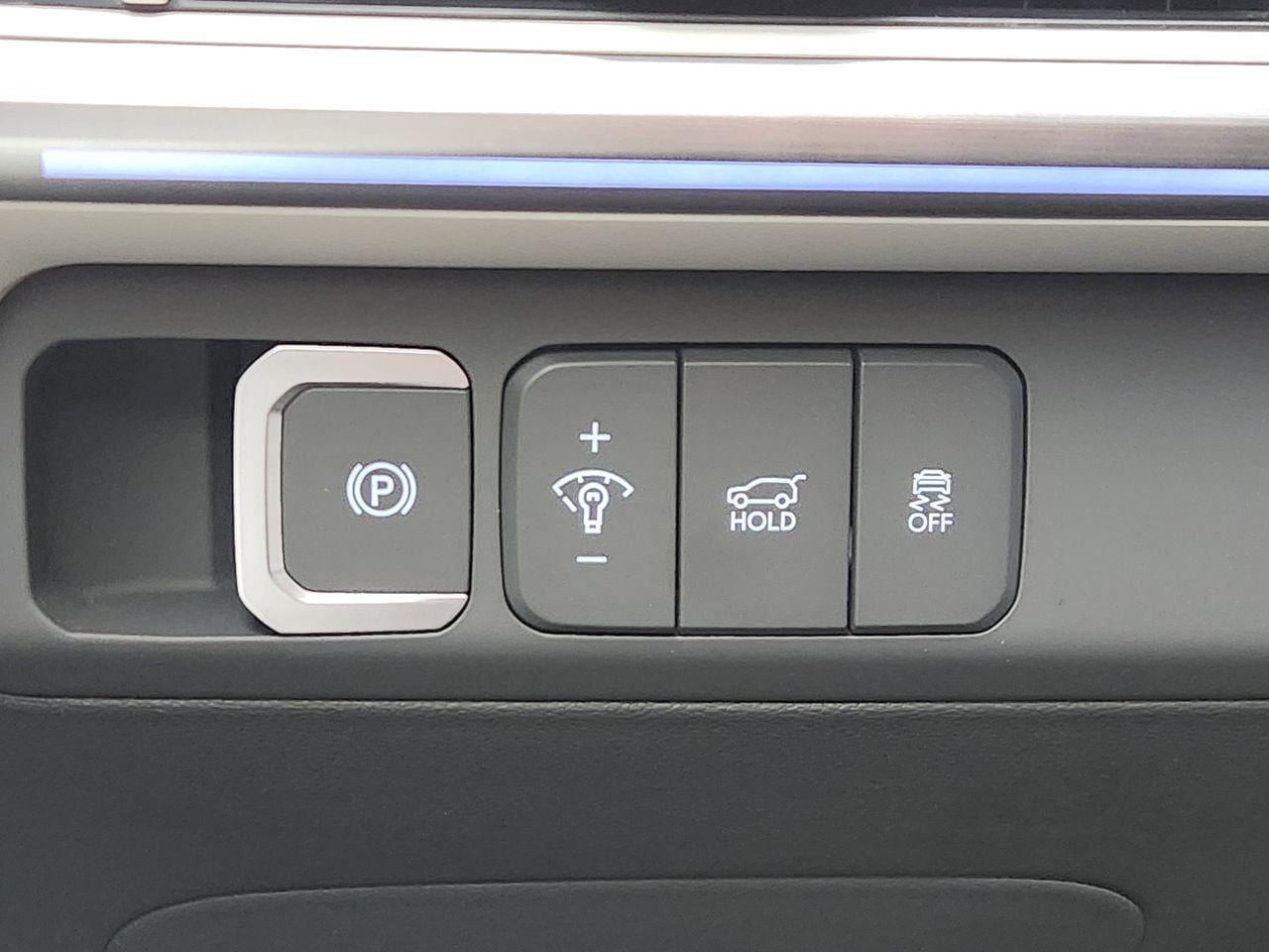 New 2026 Shimmering Silver Hyundai Calligraphy image 19