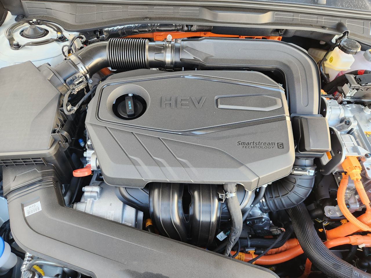 New 2026 W6H White Hyundai Limited image 5