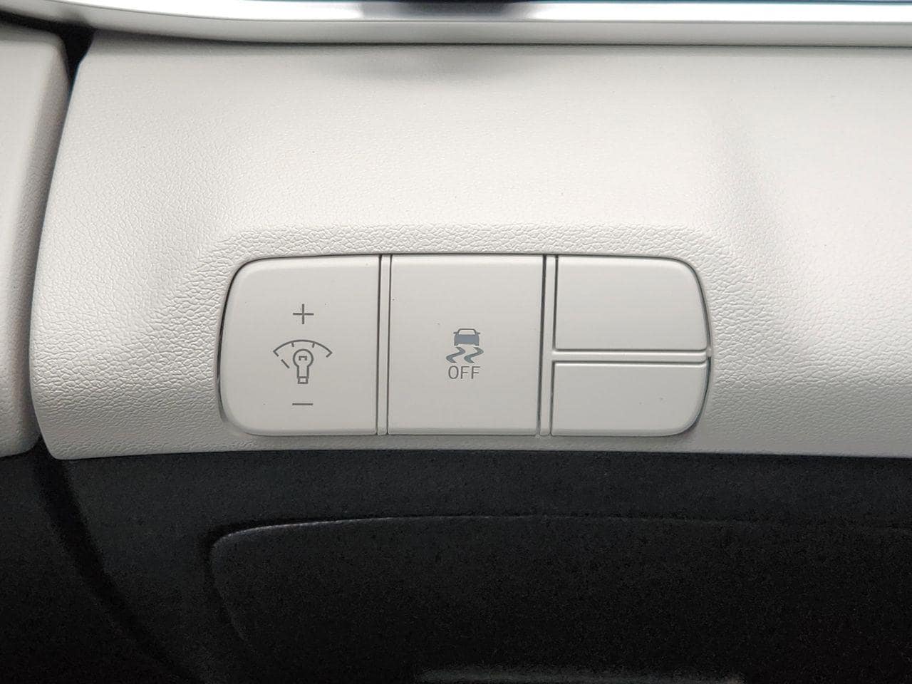 New 2026 A2B Black Hyundai Limited image 21