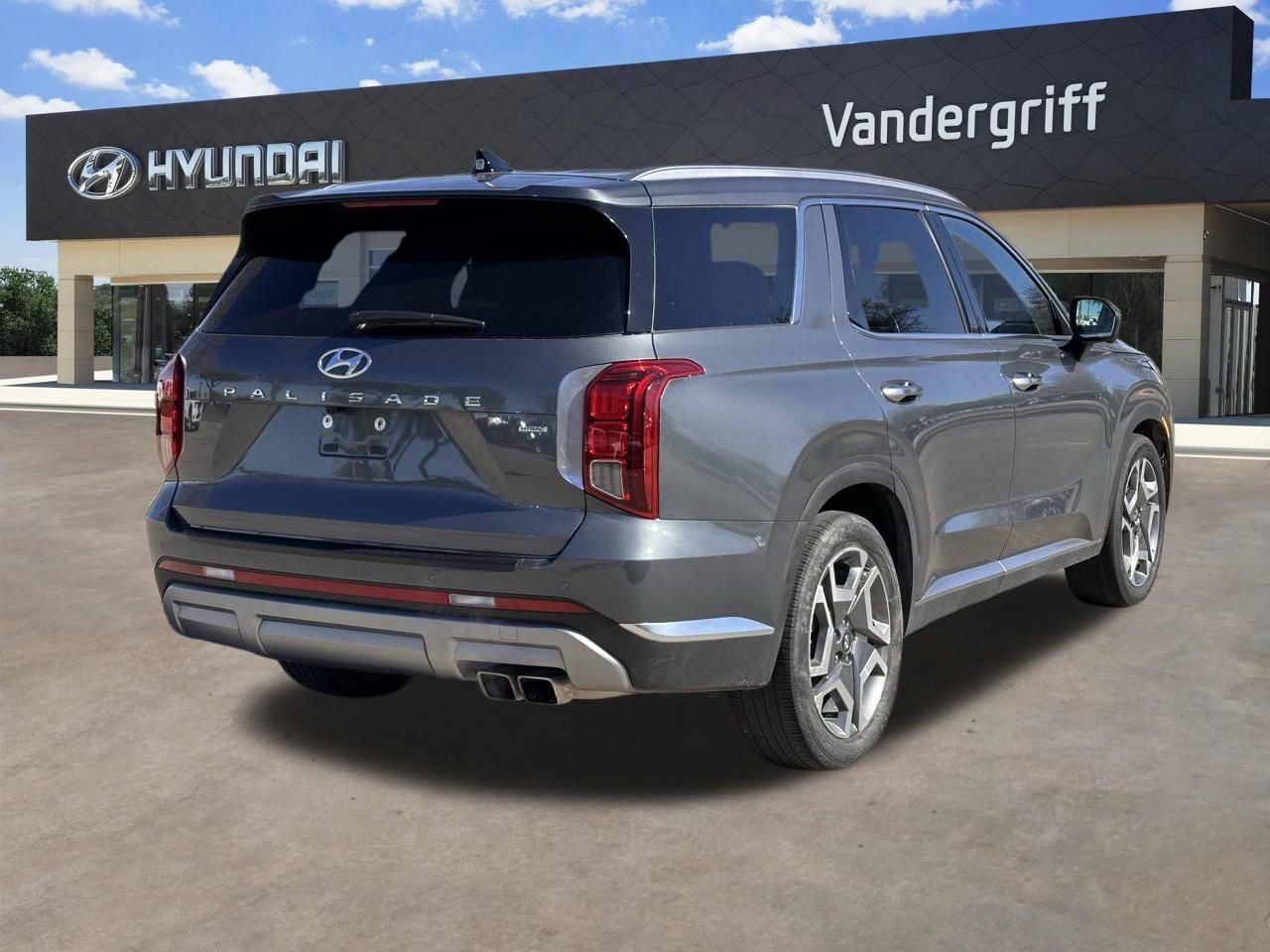 Used 2025 Graphite Hyundai Limited image 12