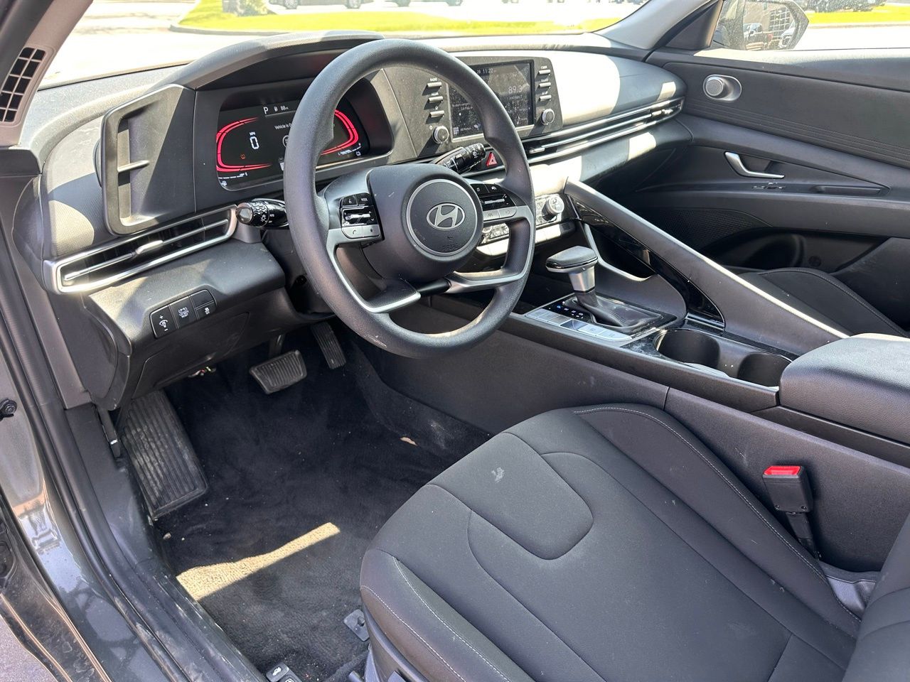 Used 2025 Fluid Metal Hyundai Blue image 24