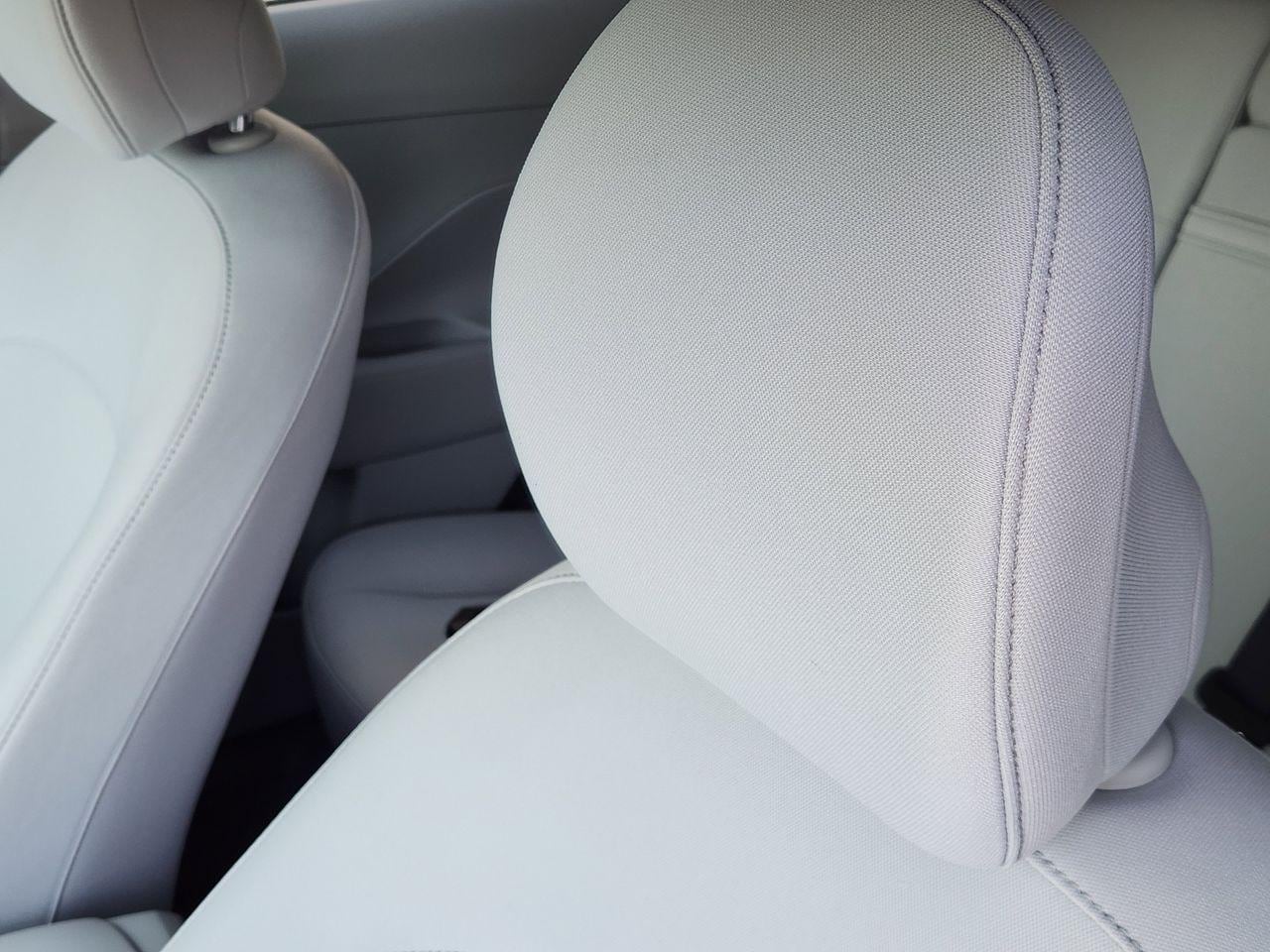 New 2026 R2P Red Hyundai SEL Sport FWD image 11