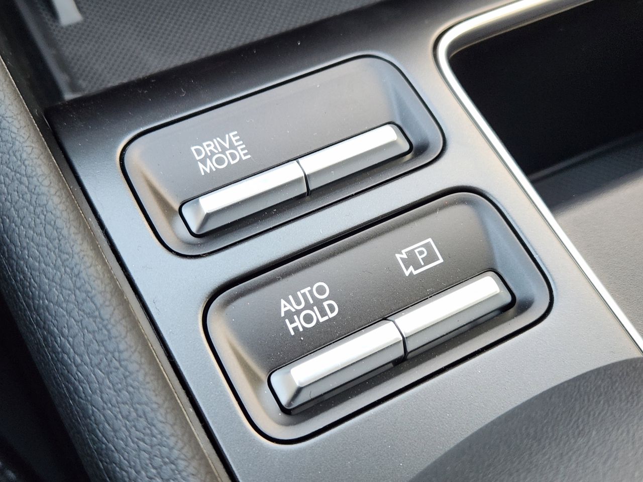 New 2026 T4A Silver Hyundai SEL Sport image 20