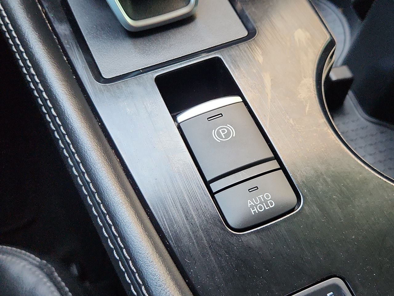 Used 2021 Boulder Gray Pearl Nissan SL image 18