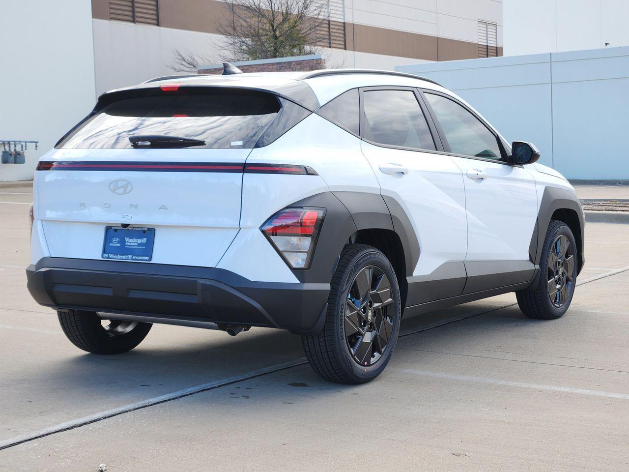 New 2026 Atlas White Hyundai SEL Sport FWD image 4