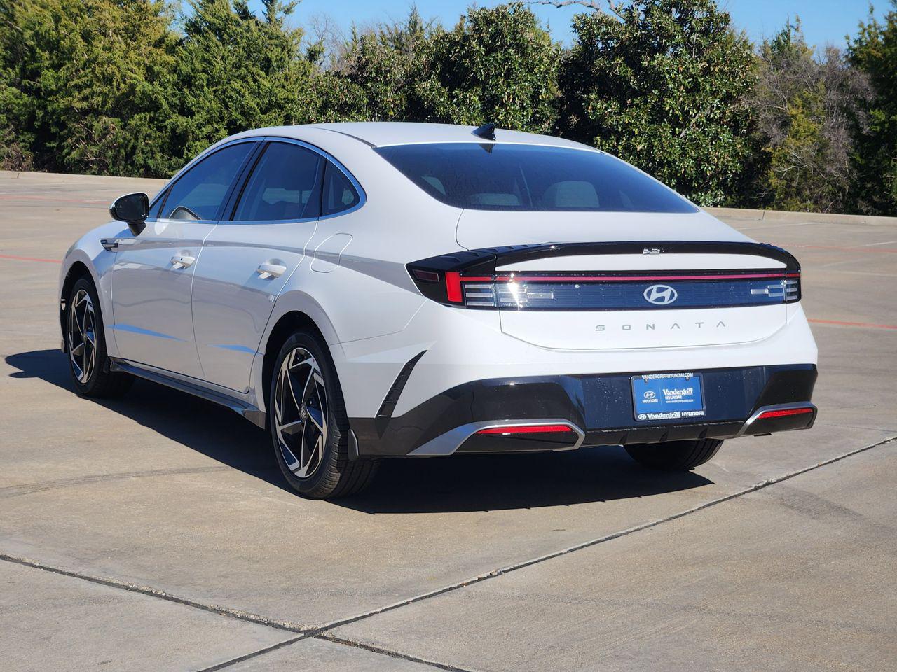 New 2026 W6H White Hyundai SEL Sport image 3