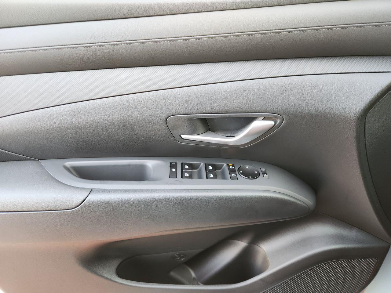 New 2027 Blue Stone Hyundai SE FWD image 22