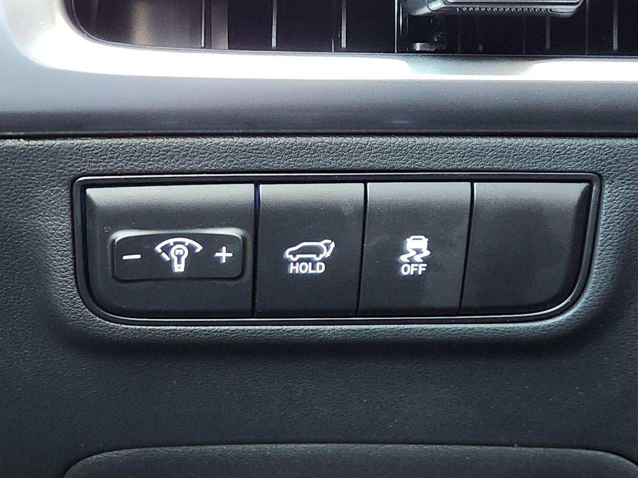 New 2026 R2T Silver Hyundai SEL FWD image 20