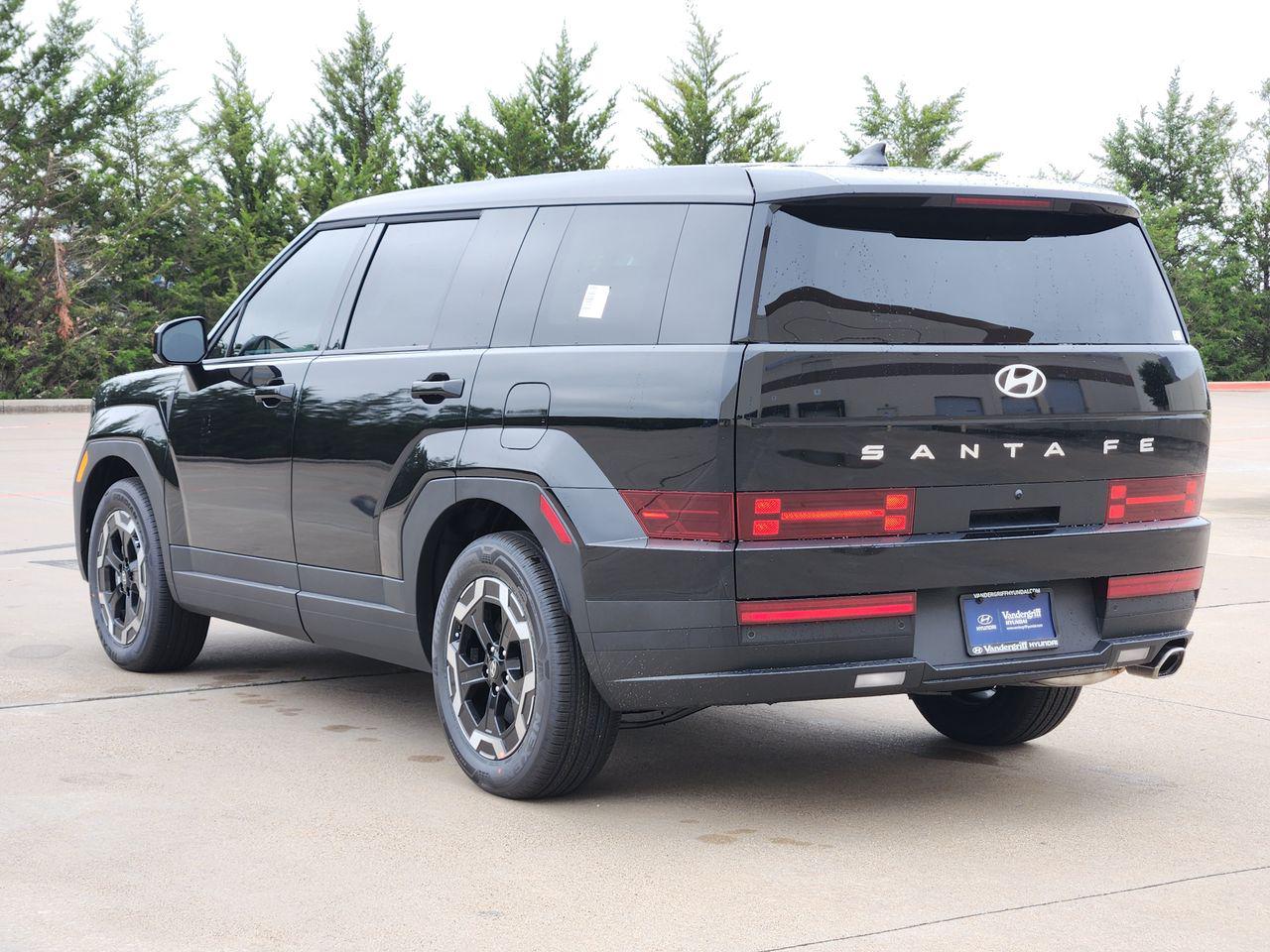 New 2026 Phantom Black Hyundai SE FWD image 3