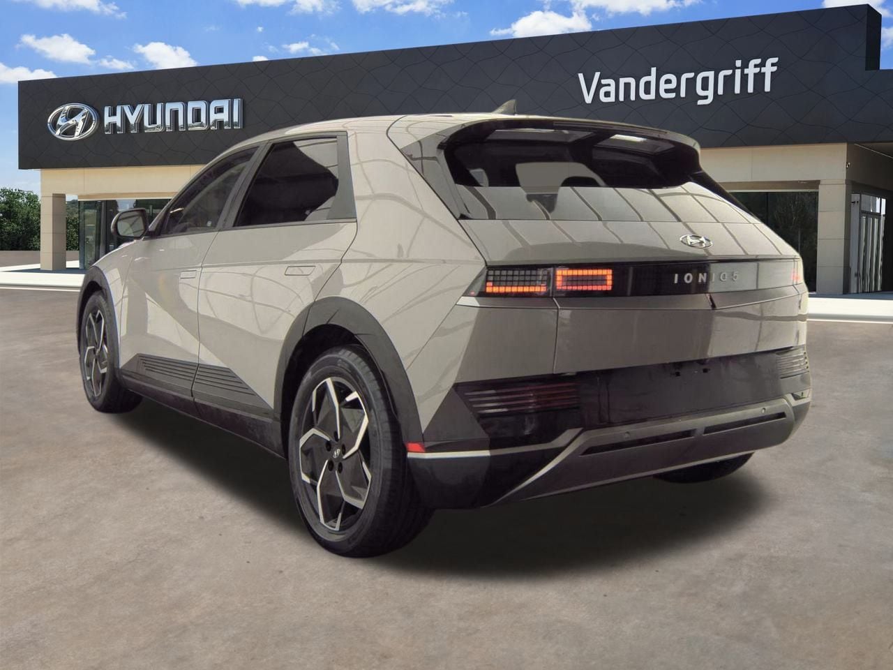 Used 2023 Hyundai IONIQ 5 SE with VIN KM8KM4AE5PU155690 for sale in Arlington, TX