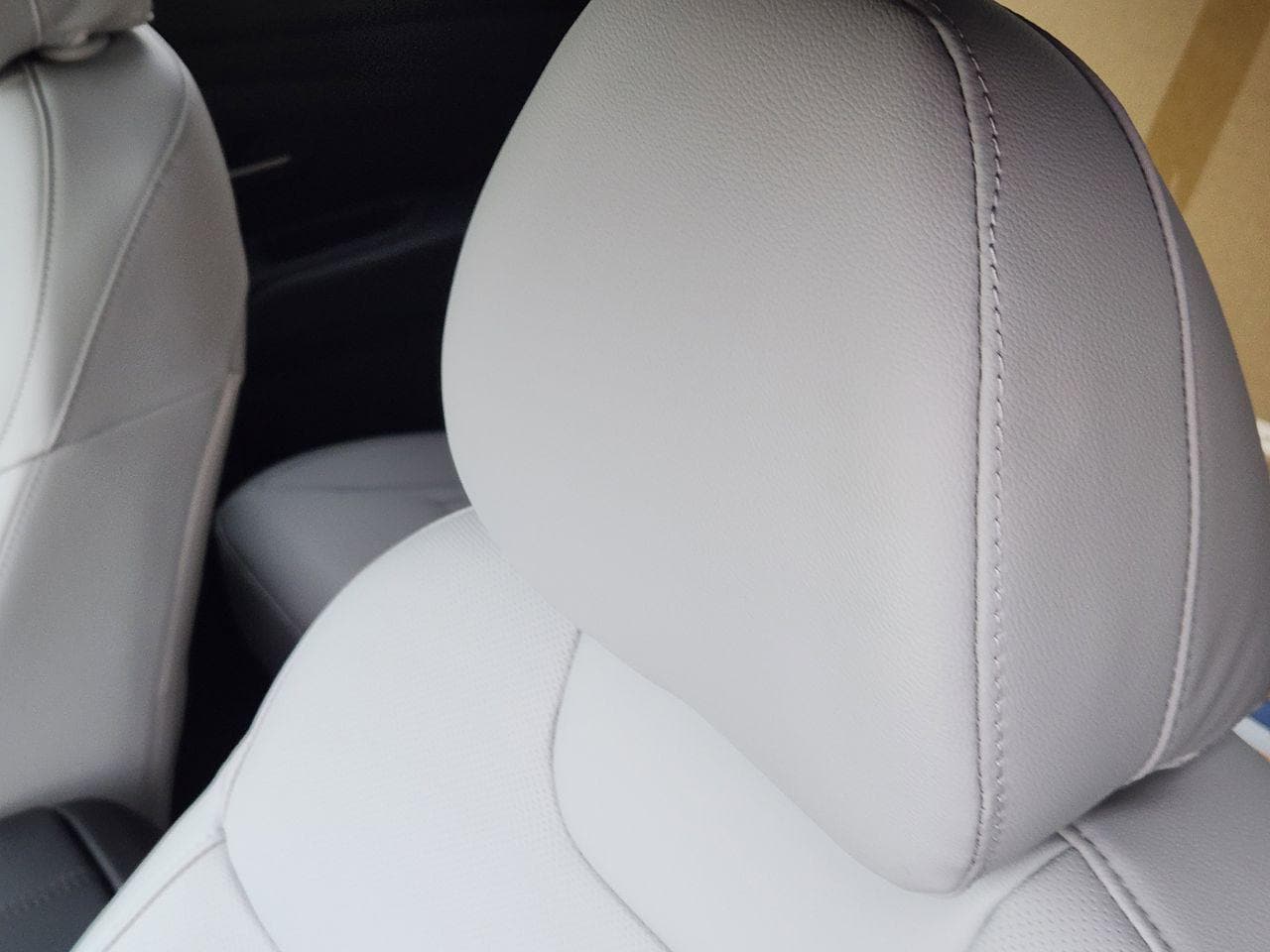 New 2026 SAW White Hyundai SEL FWD image 11