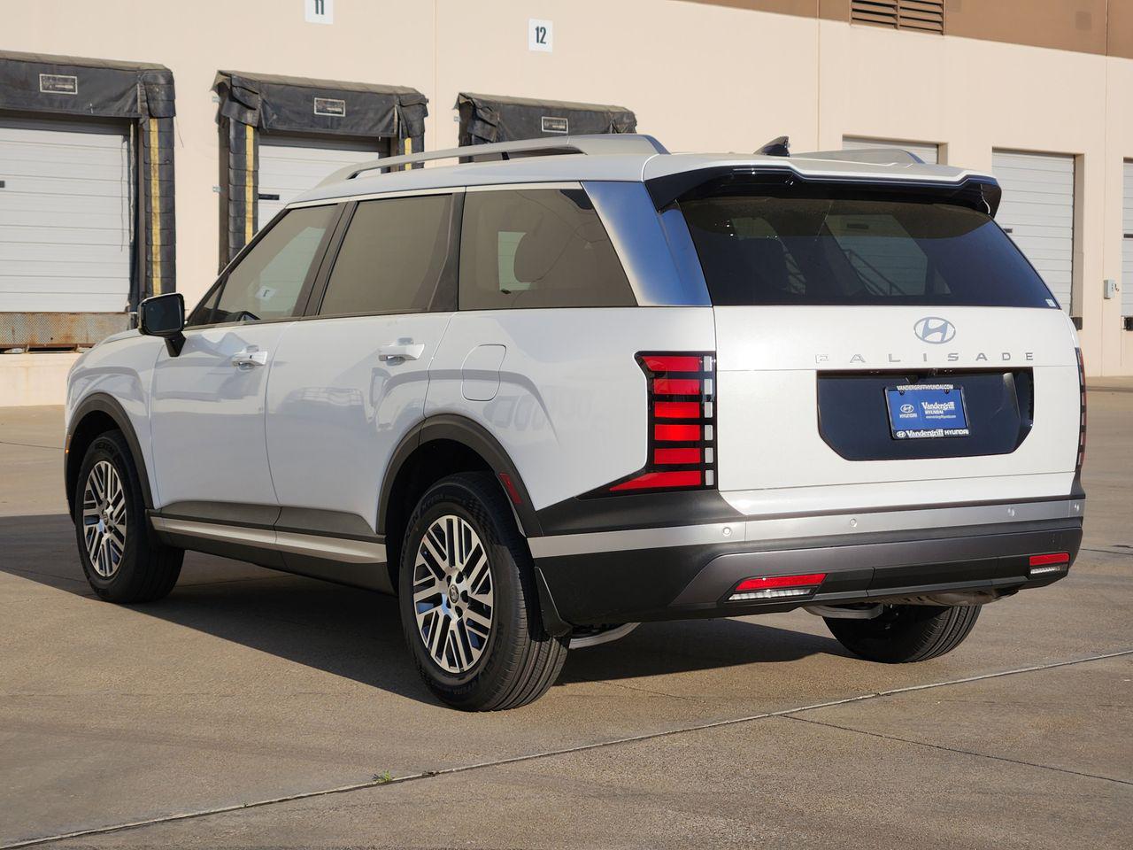 New 2026 WC9 White Hyundai SEL FWD image 3