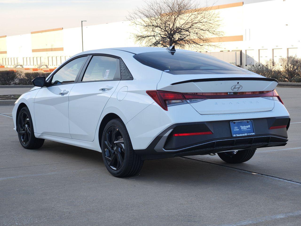 New 2026 W6H White Hyundai SEL Sport image 3