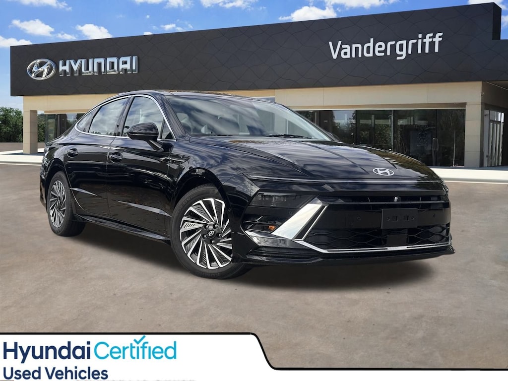 Certified 2025 Hyundai Sonata Hybrid Limited Sedan