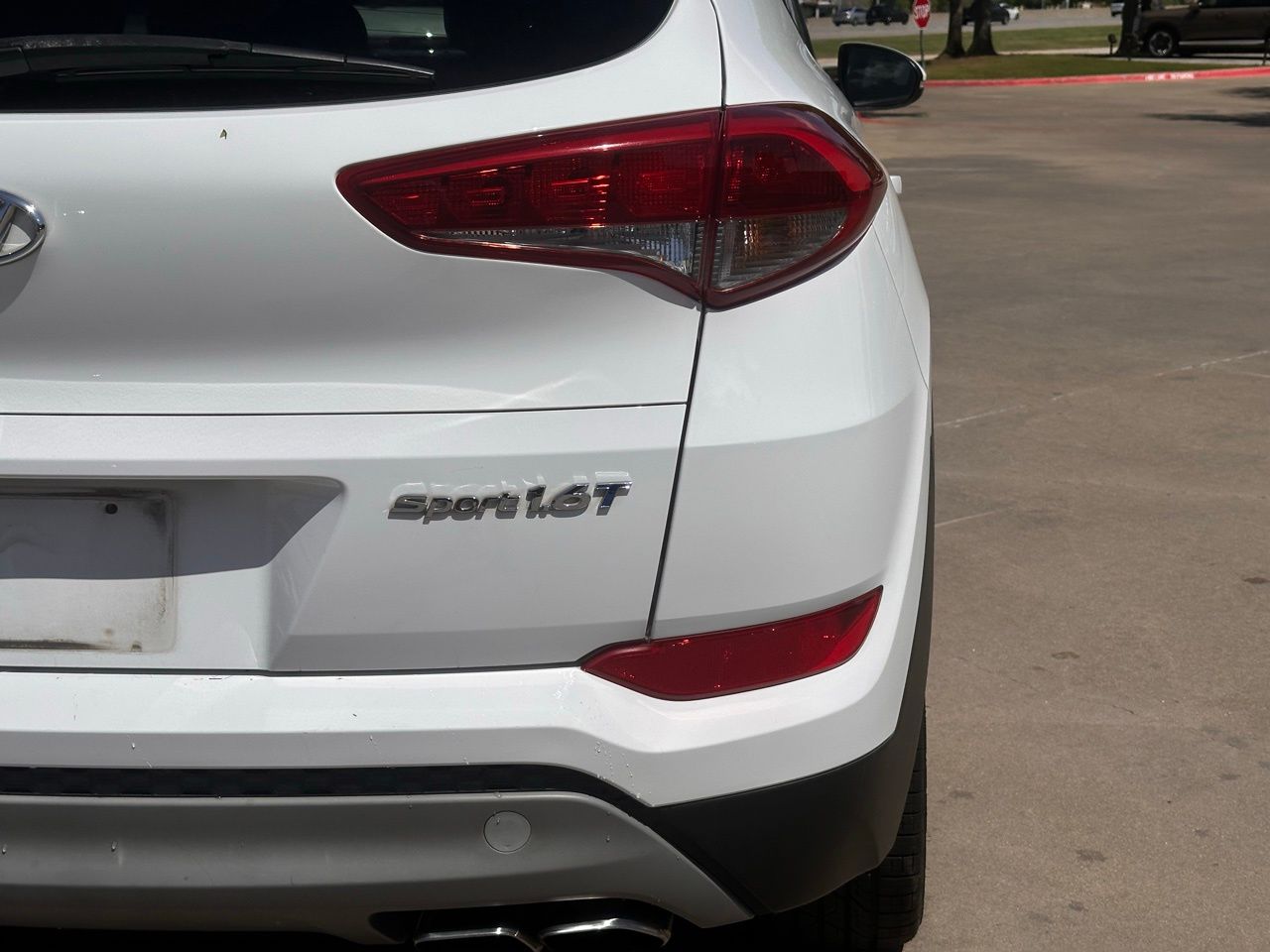 Used 2017 White Hyundai Sport image 14