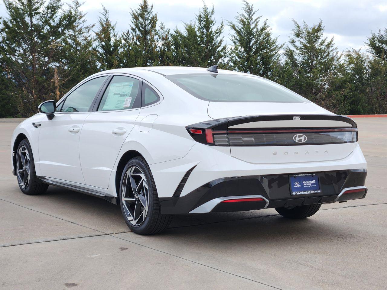 New 2026 Serenity White Hyundai SEL Sport image 3