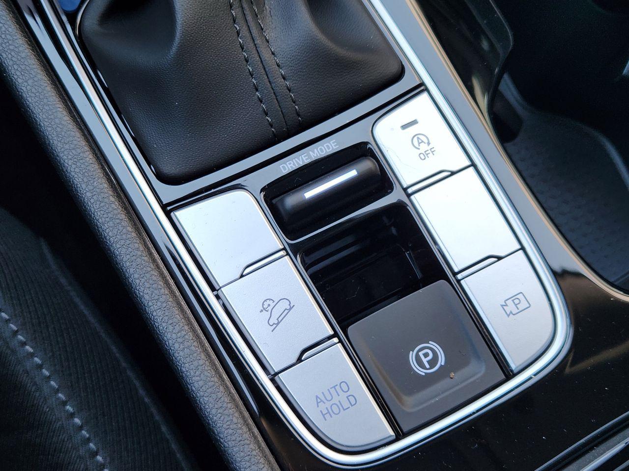 New 2026 R2T Silver Hyundai SEL FWD image 19