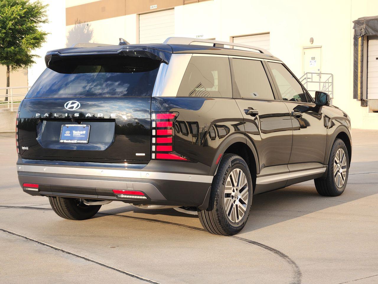 New 2026 Abyss Black Pearl Hyundai SEL Premium 7P image 4
