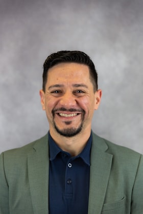 Staff member William Lopez from ID_51497c3fbb21