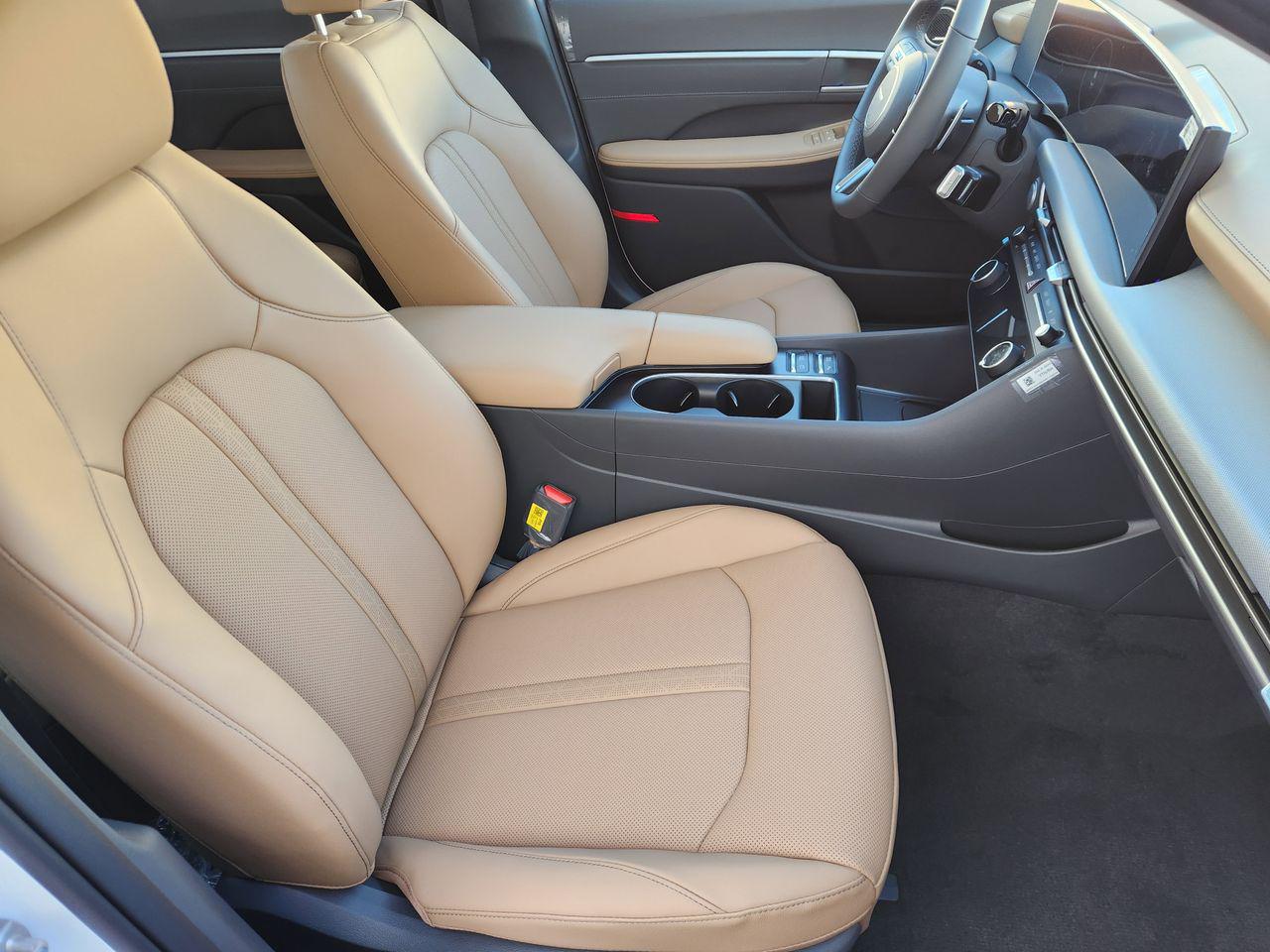 New 2026 W6H White Hyundai Limited image 11