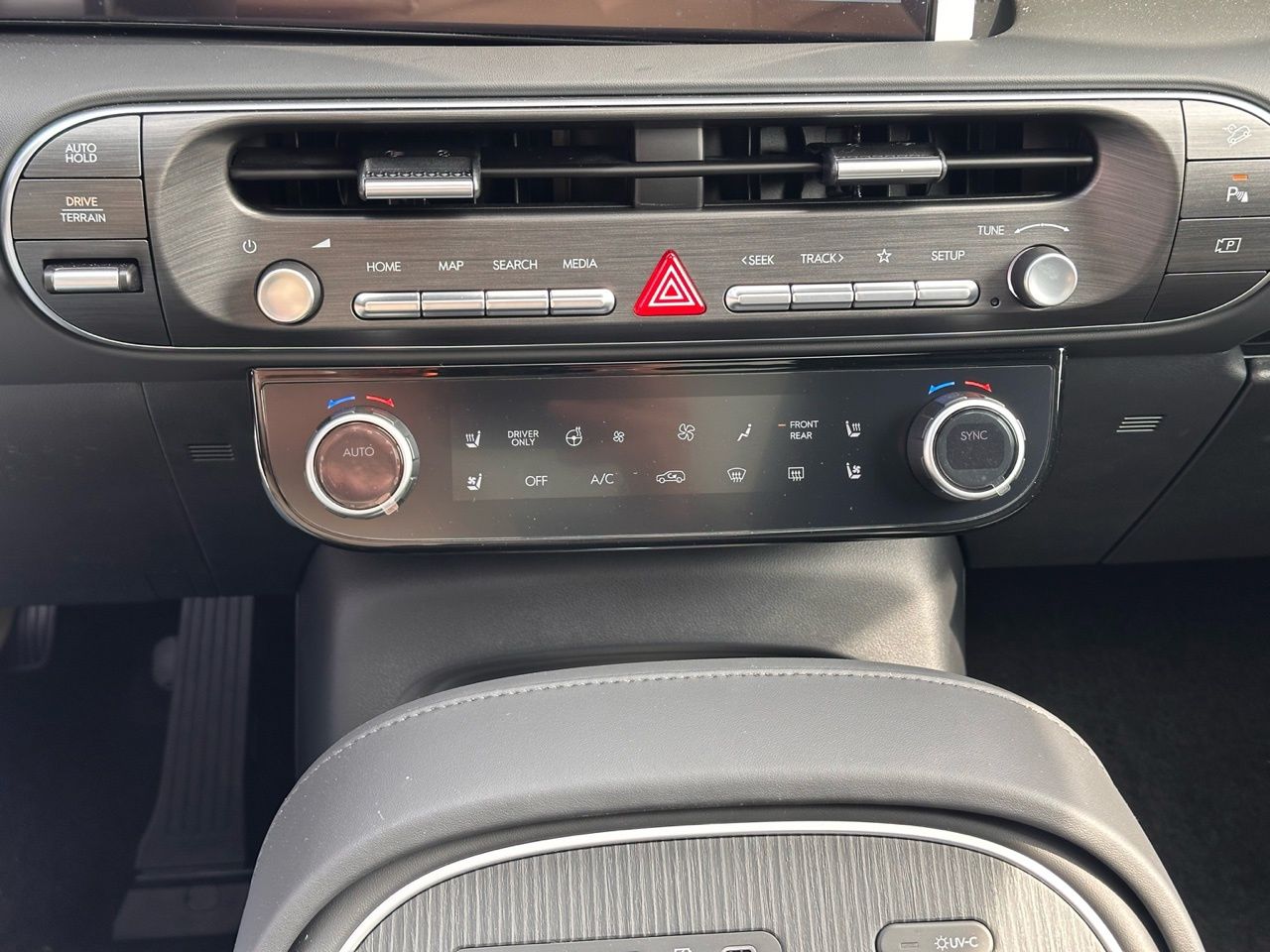 Certified Used 2026 Abyss Black Pearl Hyundai Calligraphy image 34