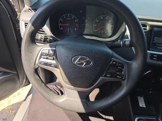 Used 2022 Forge Gray Hyundai SEL image 15