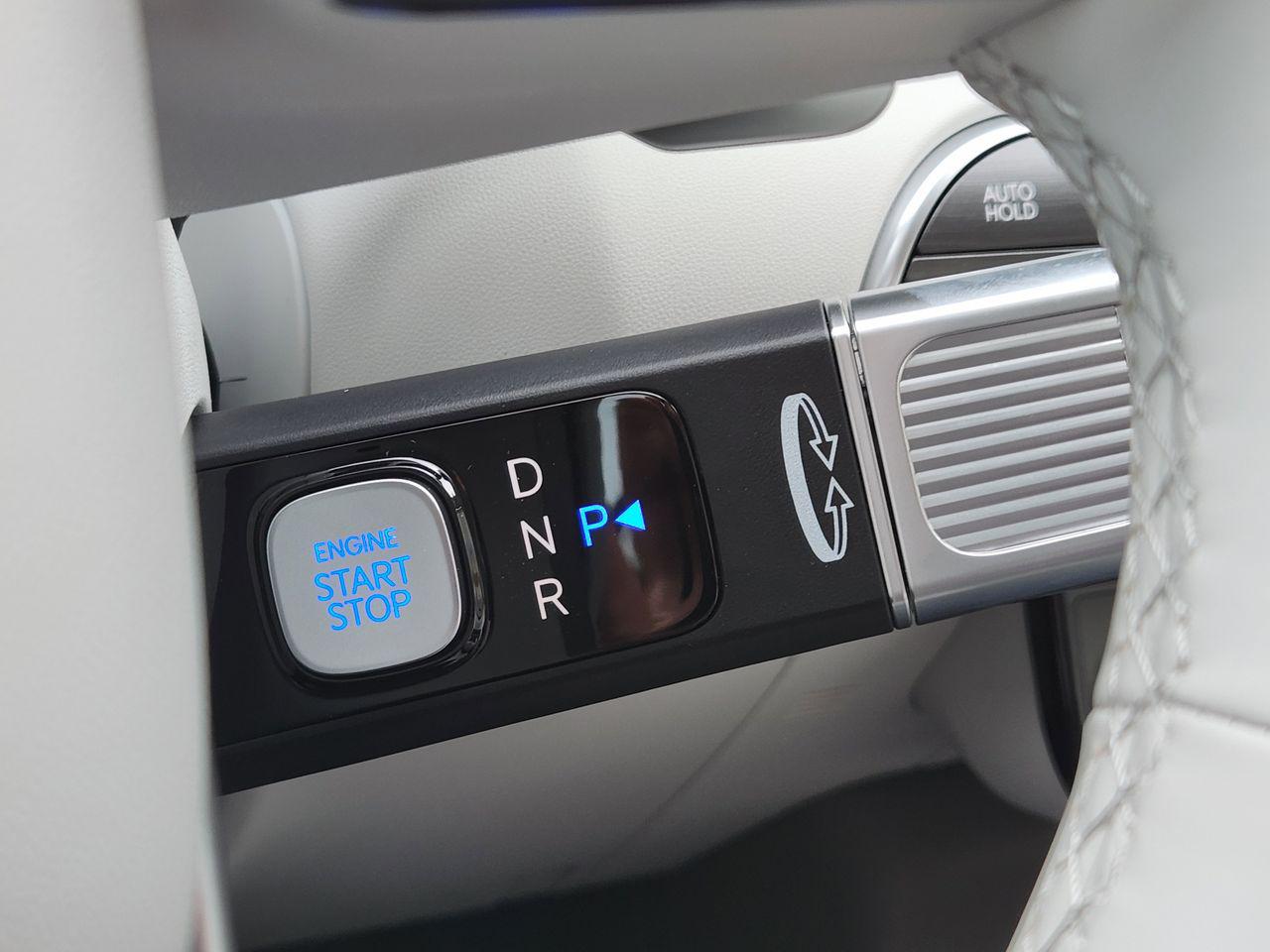 New 2026 WC9 White Hyundai SEL FWD image 17