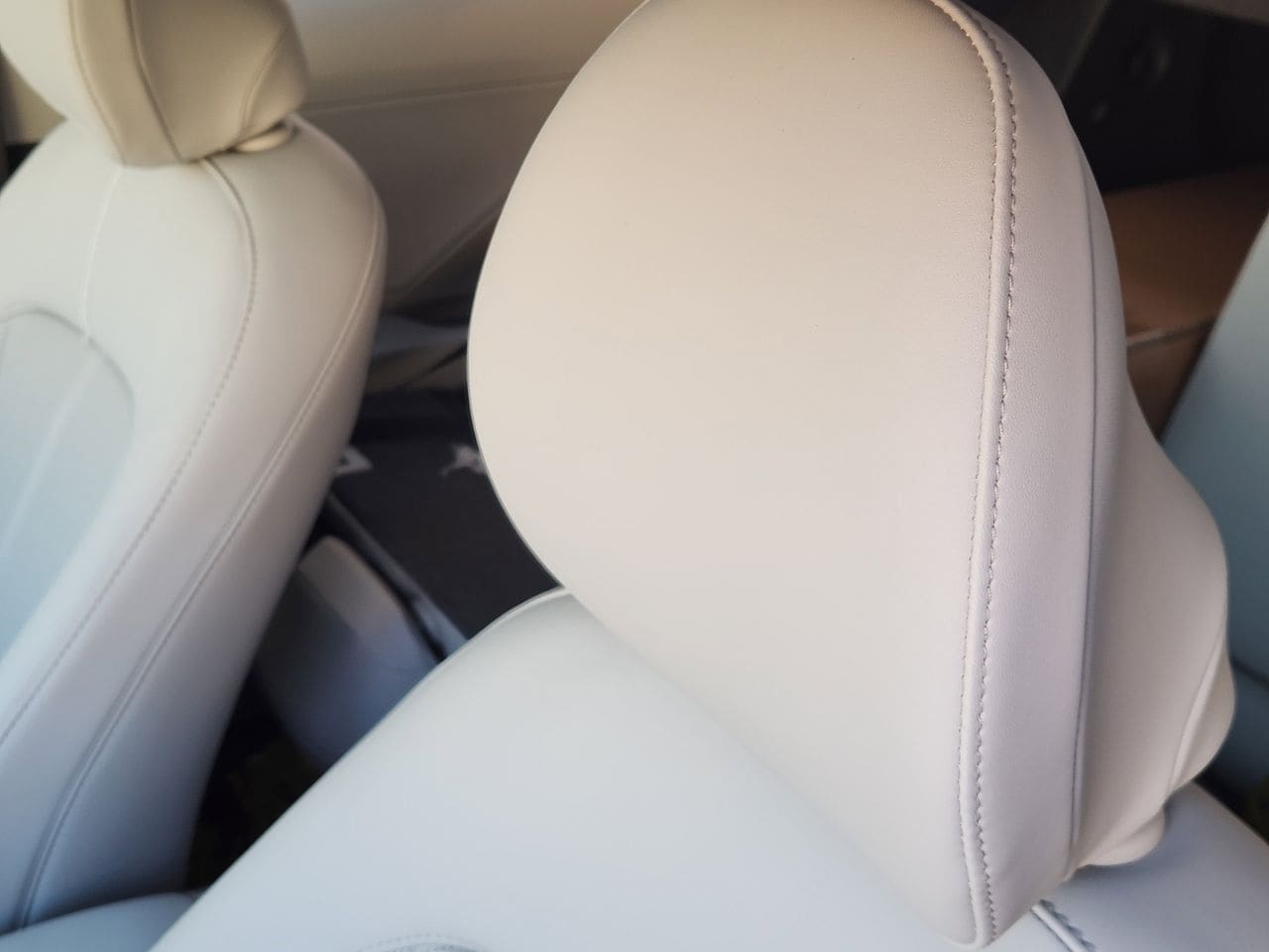 New 2026 A2B Black Hyundai Limited FWD image 11