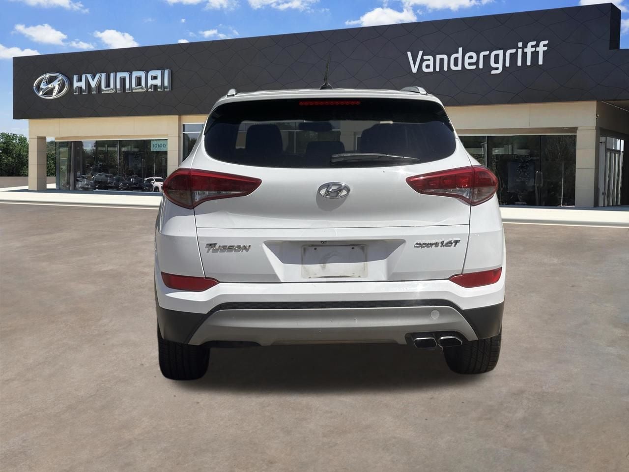 Used 2017 White Hyundai Sport image 10