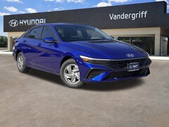 2025 Hyundai Elantra SE Sedan