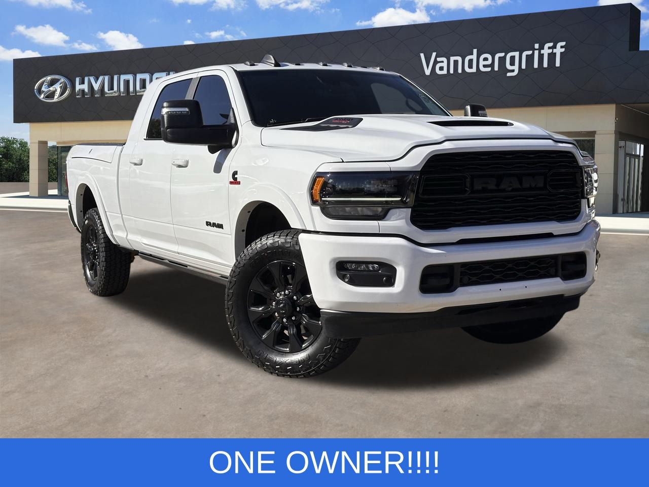 2024 RAM Ram 2500 Pickup Laramie Limited's photo