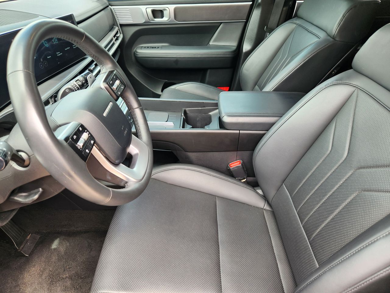 2025 Hyundai Santa Fe SEL - Photo 10