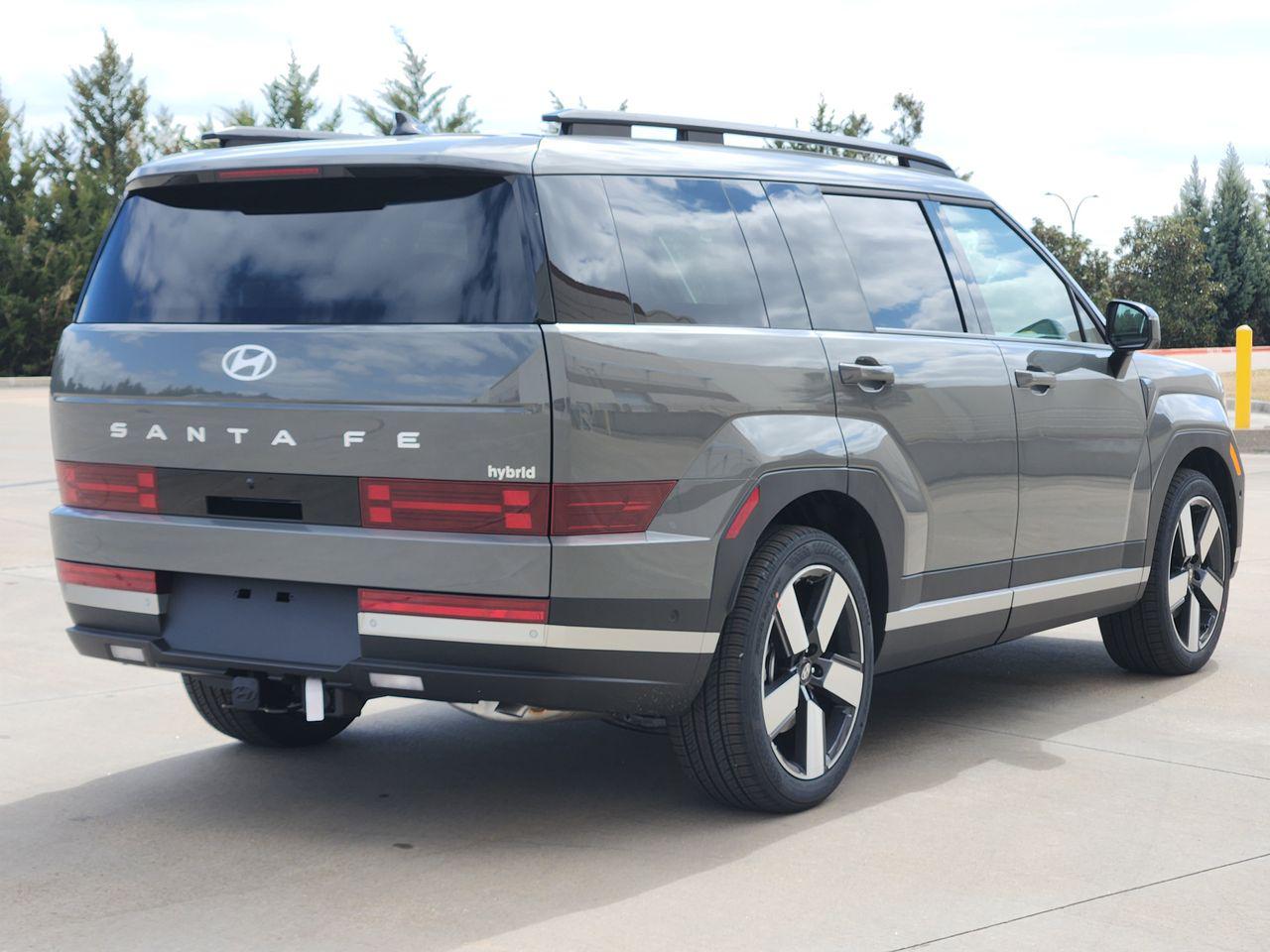 New 2026 NT2 Gray Hyundai Limited image 4