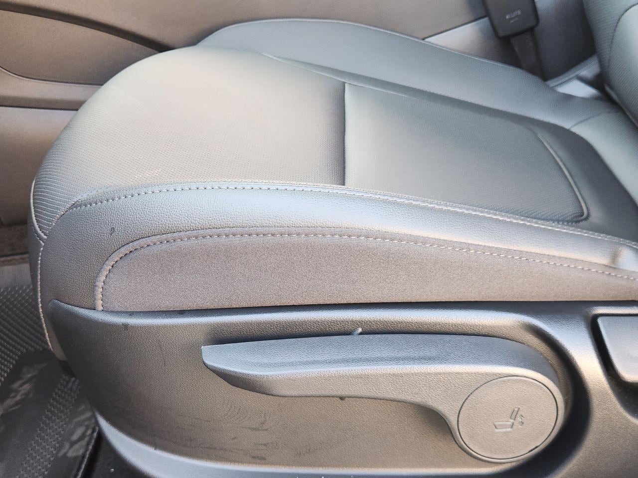 New 2027 Blue Stone Hyundai SE FWD image 23