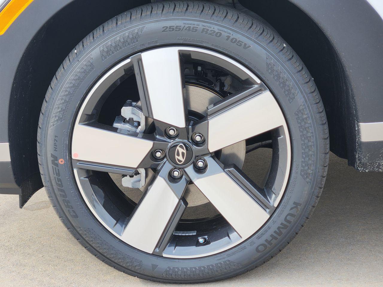 New 2026 W6H White Hyundai Limited image 7