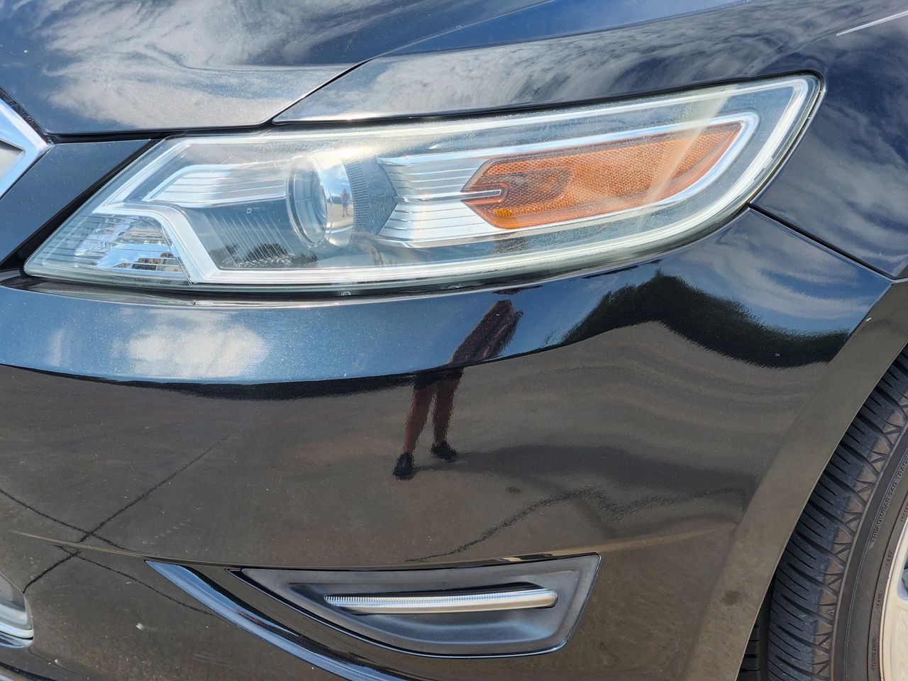 Used 2010 Tuxedo Black Ford Limited image 6