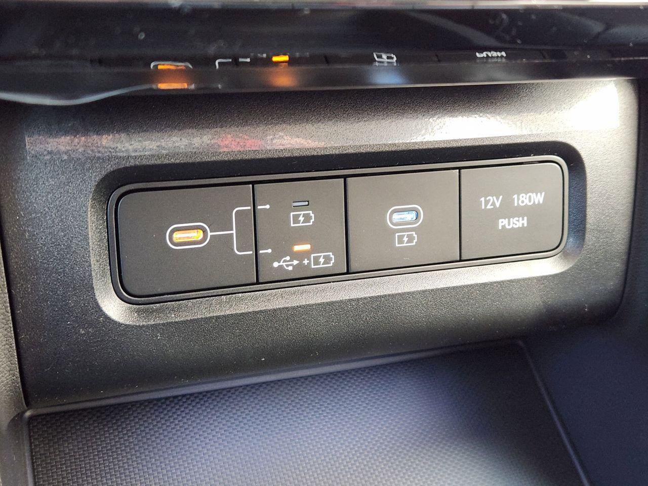 New 2026 W6H White Hyundai Limited image 19