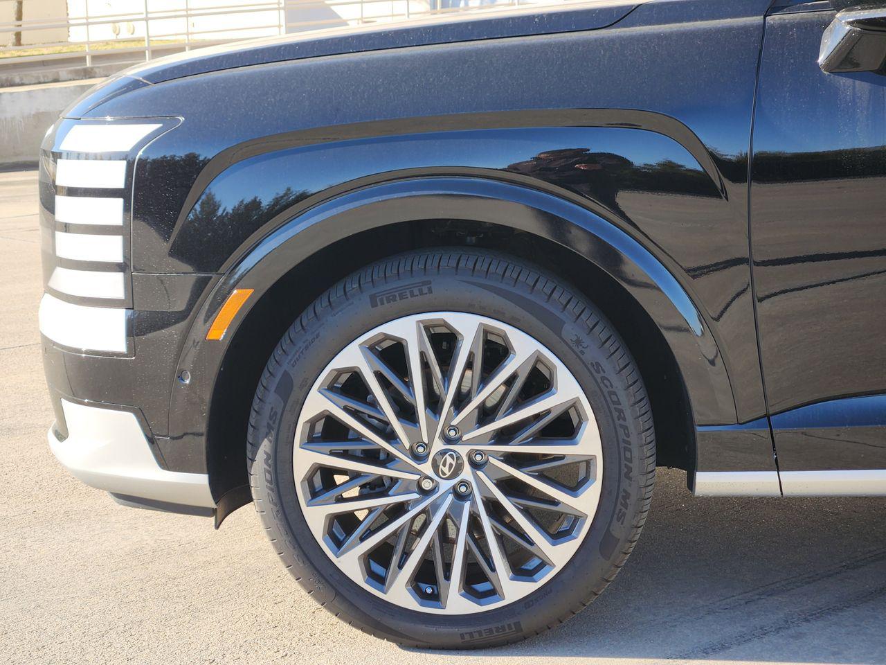 New 2026 Abyss Black Pearl Hyundai Calligraphy image 5