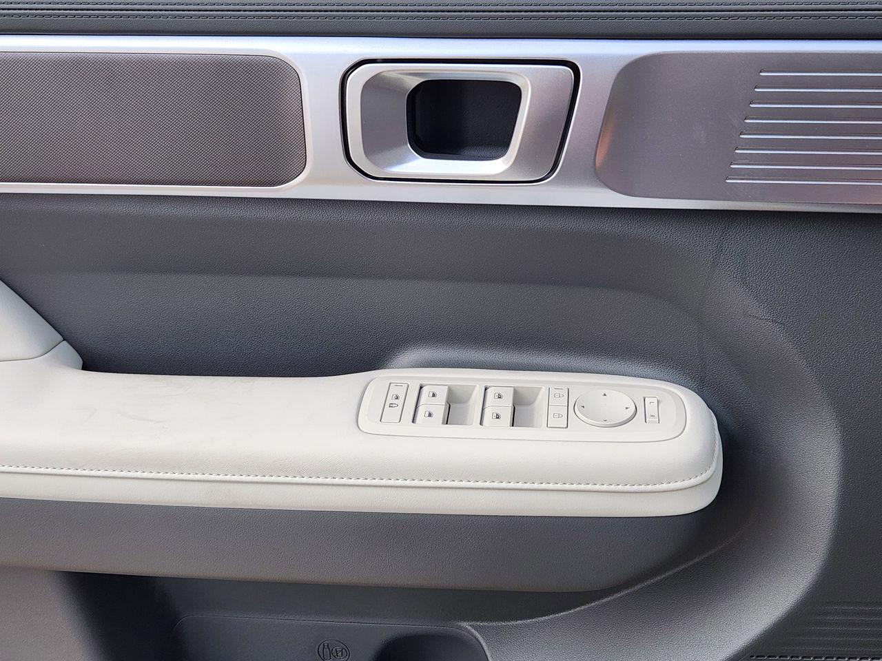 New 2026 W6H White Hyundai SEL FWD image 21