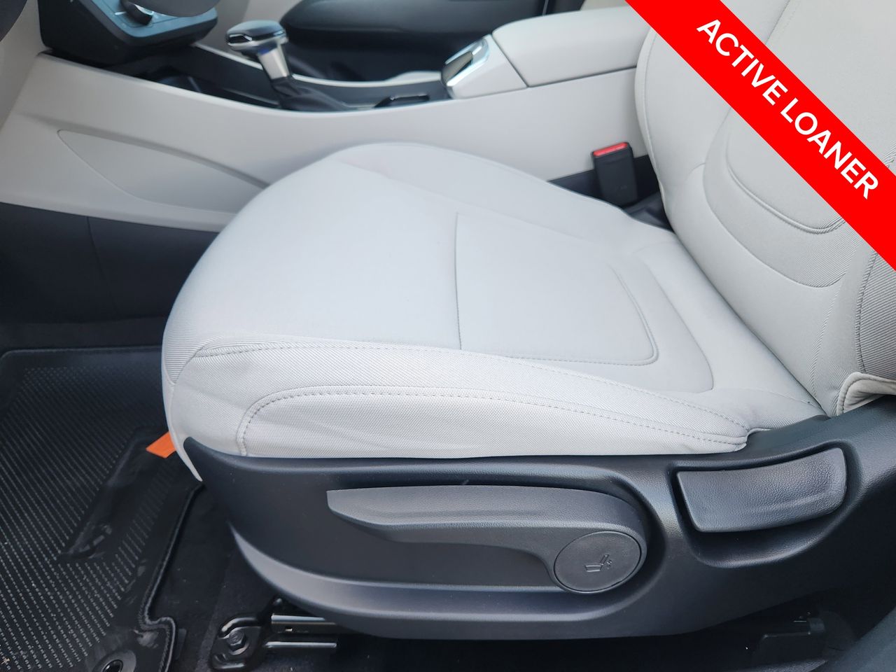 New 2026 Serenity White Pearl Hyundai SE FWD image 23