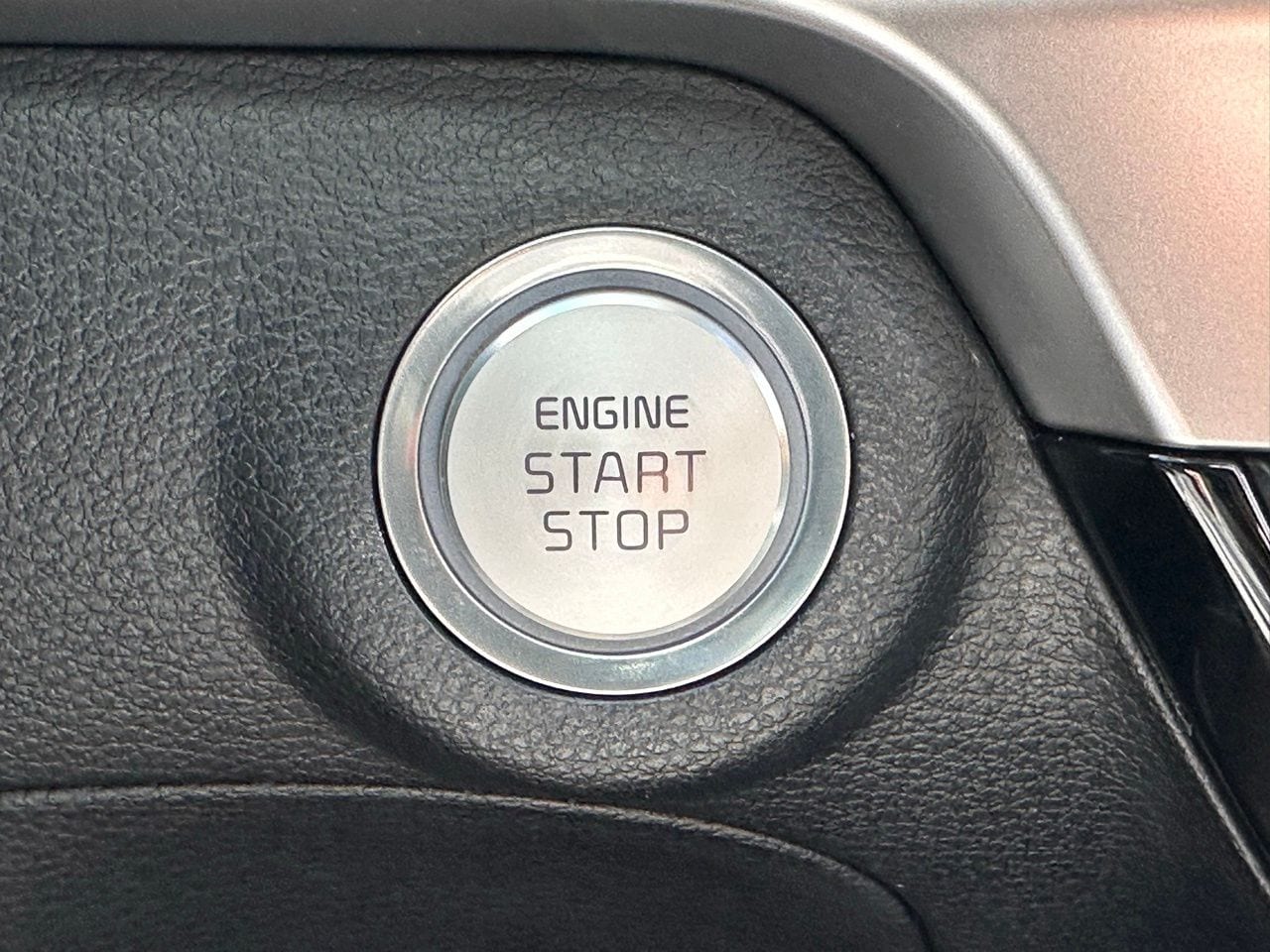 Used 2025 Ebony Black Kia EX image 32